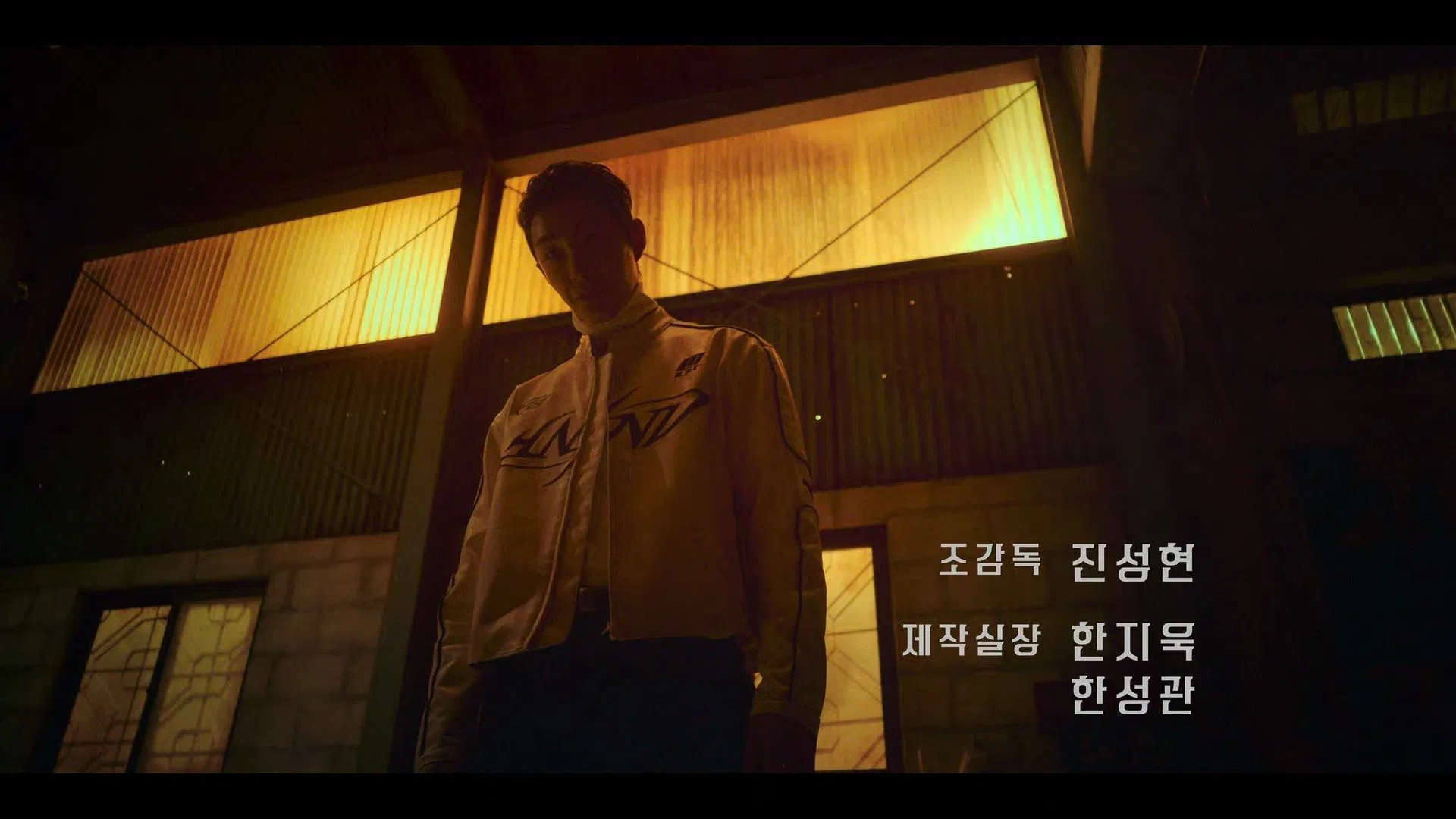 약한 영웅