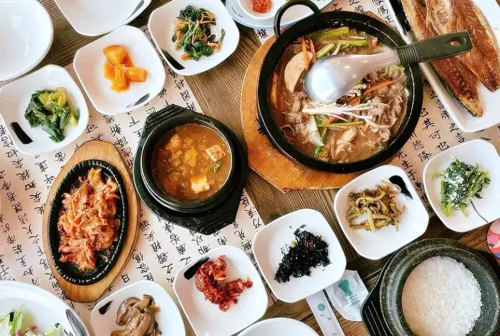 동네 한바퀴 여주 여주아울렛 한상 가득 쌀밥집 쌀밥 맛집