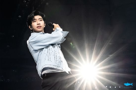 임영웅, 넷플릭스 영화 '아임히어로 더 스타디움' 대한민국 TOP6에 올라