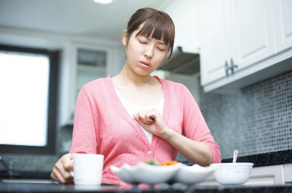자꾸 체한 느낌 드는 이유 (위장기능, 과식습관, 스트레스)