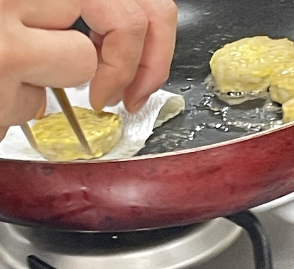 한식조리기능사 실기시험 준비 - 육원전 - 키친타올에 올려 식히기