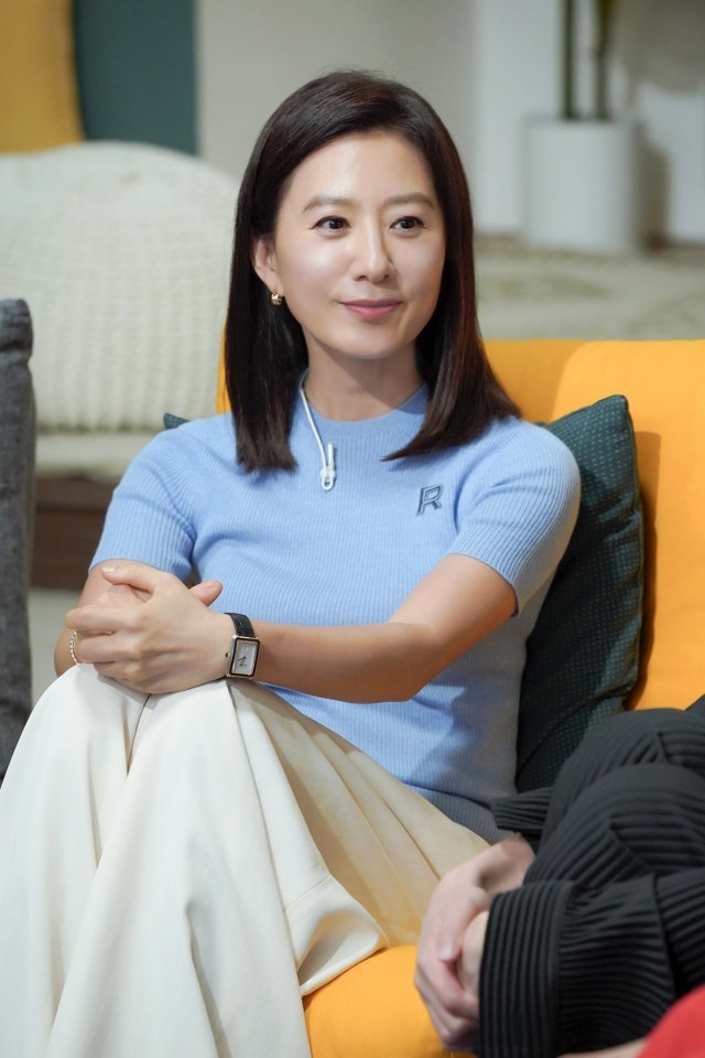 김희애 프로필