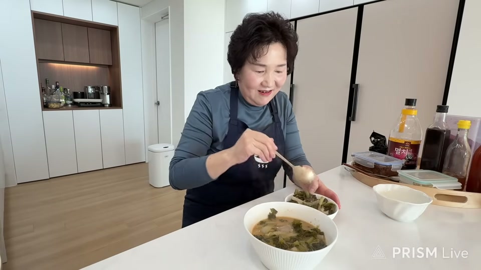 그릇에 담은 시래기국