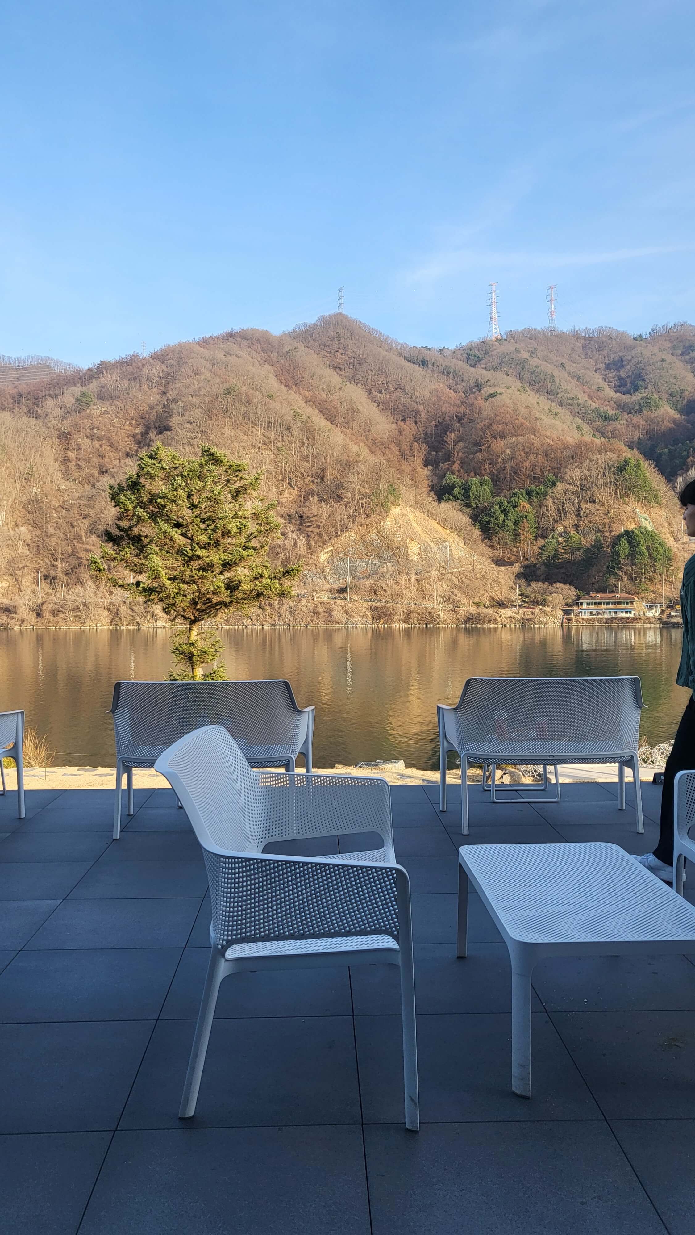 가평 리버뷰 카페 골든트리 