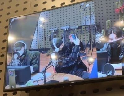 비와이 라디오 방송태도 논란
