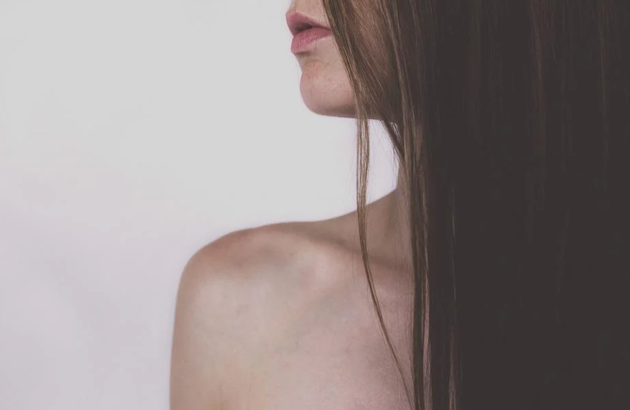 ๊ธธ๊ณ ๊ฑด๊ฐํ ๋ชจ๋ฐ ์ฑ์ฅ์๋ ๋น์คํด์ด ํ์ํฉ๋๋ค.