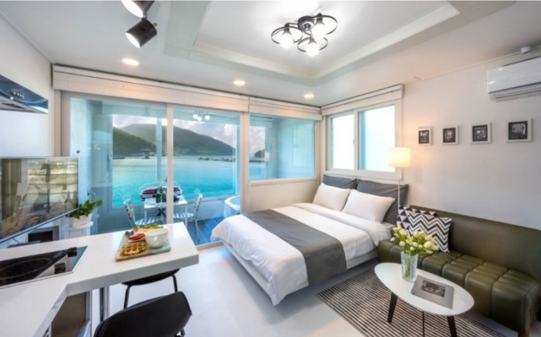 통영 메이블루 펜션 204호