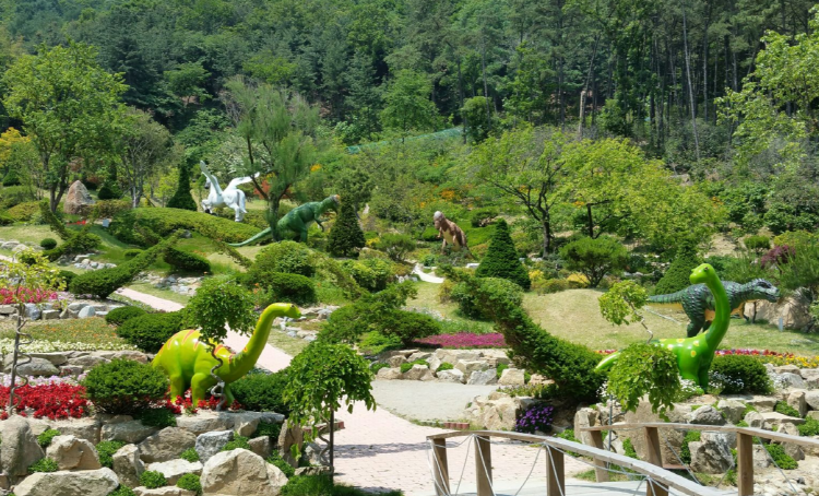 덕평 공룡수목원