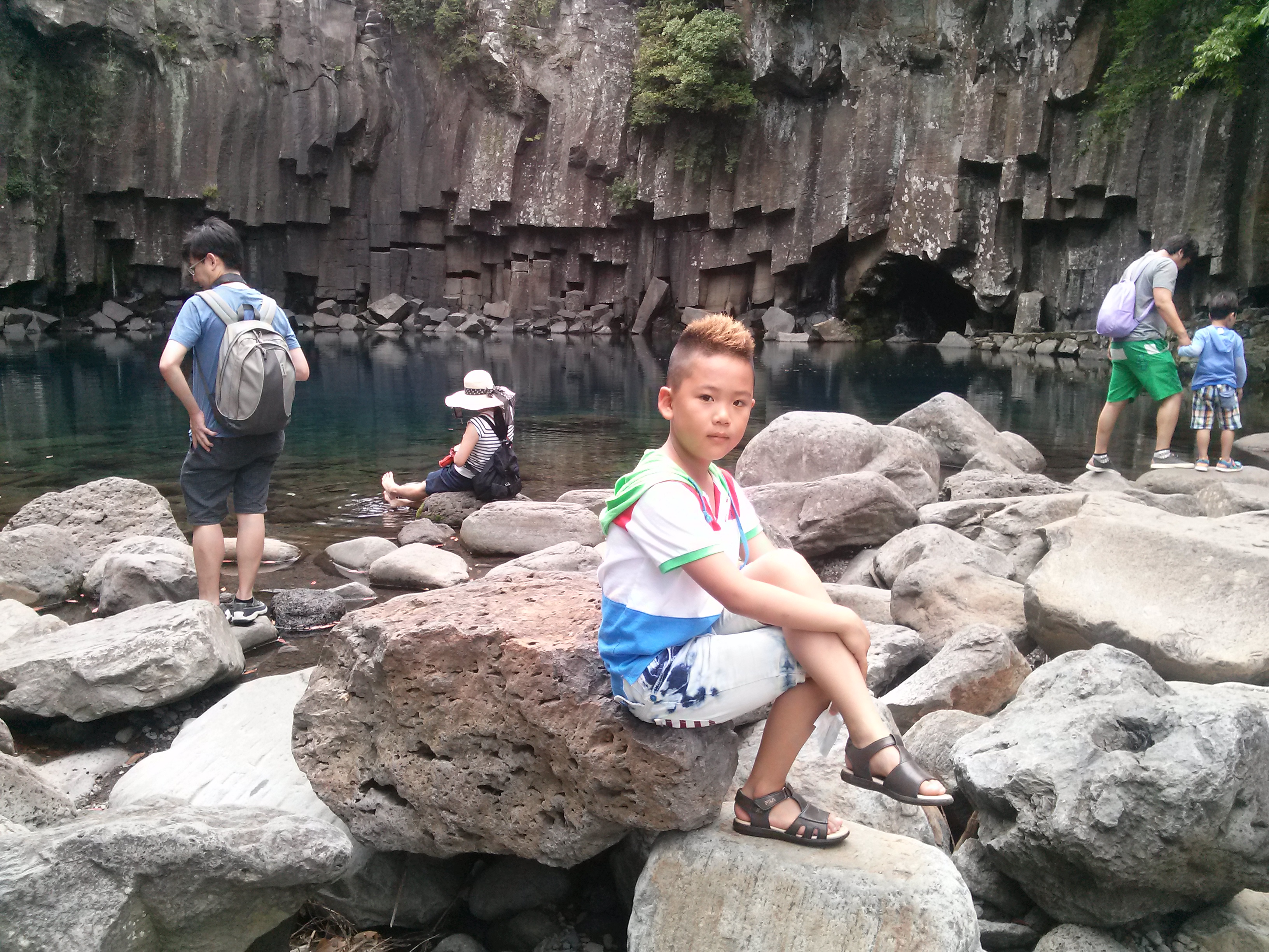 천제연폭포(Cheonjeyeon Pokpo Falls)