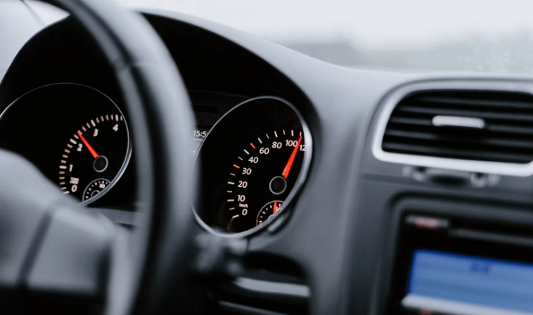 승용차 배터리 방전 후, 에어컨 찬바람이 안 나올 때 대처법