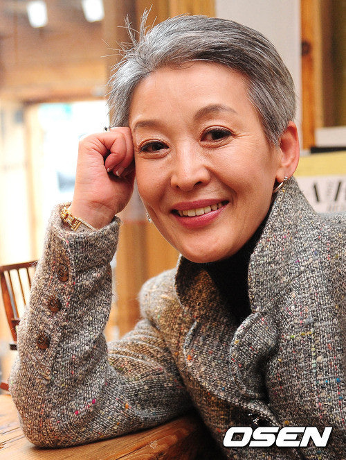 윤석화 프로필