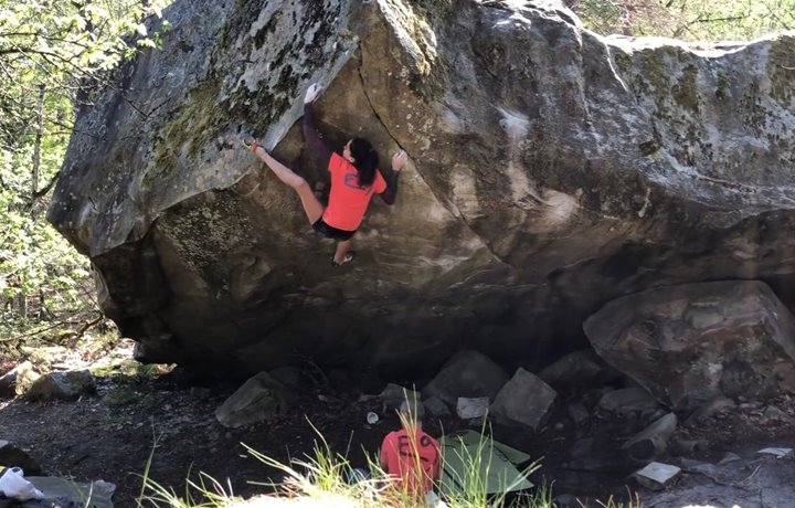 V15 난이도 암벽을 오르는 오리안 베르토네