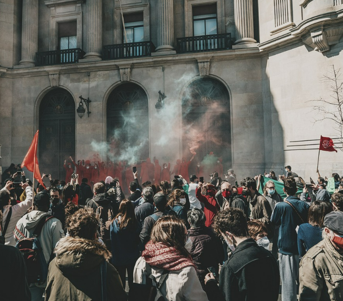 글로벌 경제 위기와 세계 경제- 연쇄 충격의 구조와 대응 전략