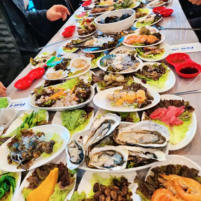 생생 정보마당 인천 연안부두 3대 전통 60첩 반상 맛집