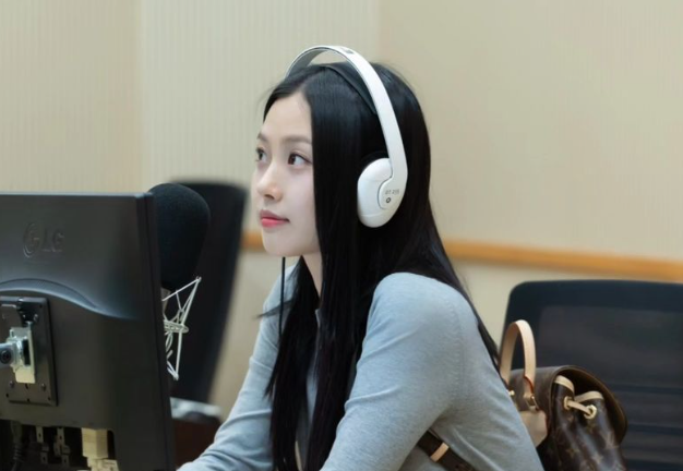 고민시 프로필 본명 밀수 스위트홈 서진이네 학폭 음주