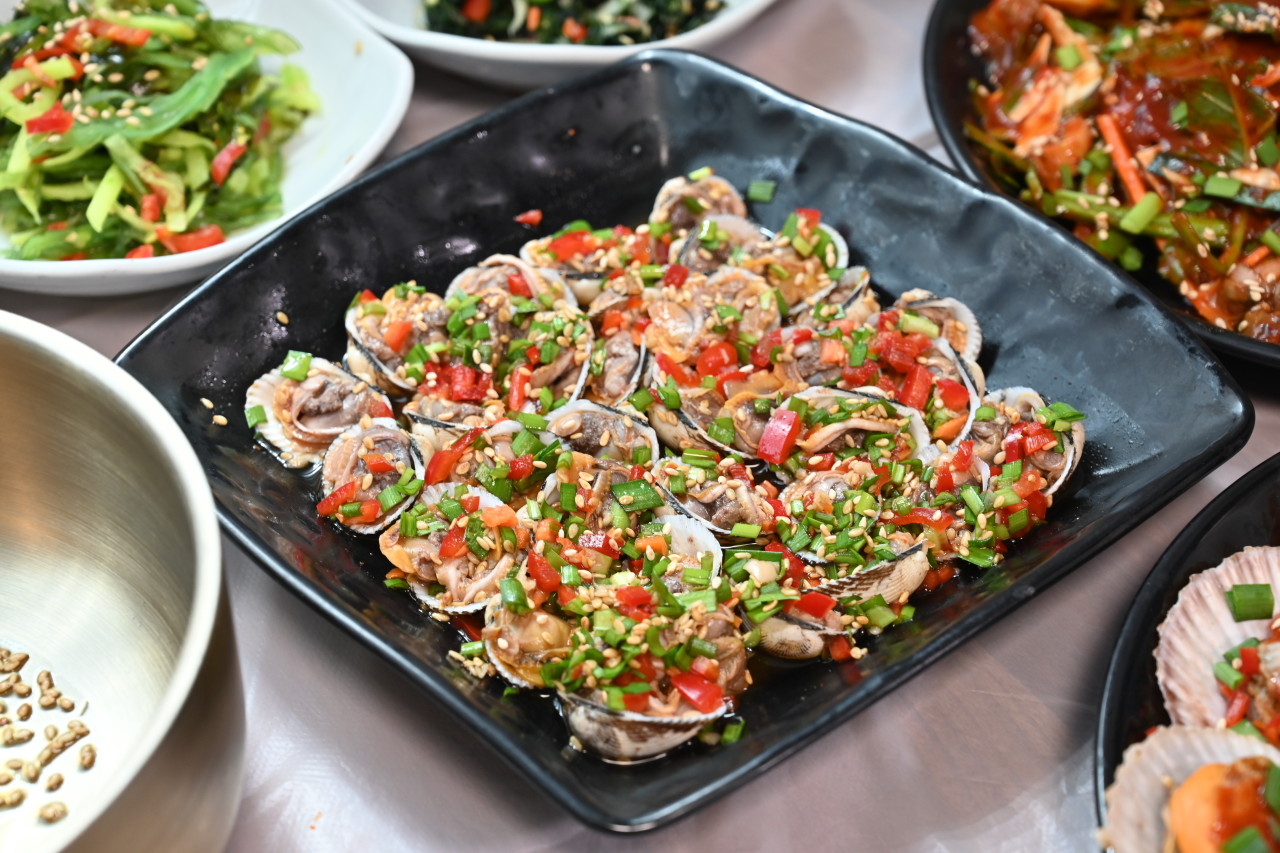 지세포진성 꽃동산 맛집