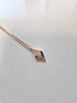 주얼리 도금의 모든 것: 일반 도금 vs 버메이 vs 골드 필드 완벽 비교