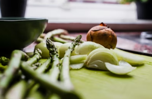 봄의 인삼 냉이: 간 해독과 피로 회복을 돕는 단백질&middot;무기질의 놀라운 효능