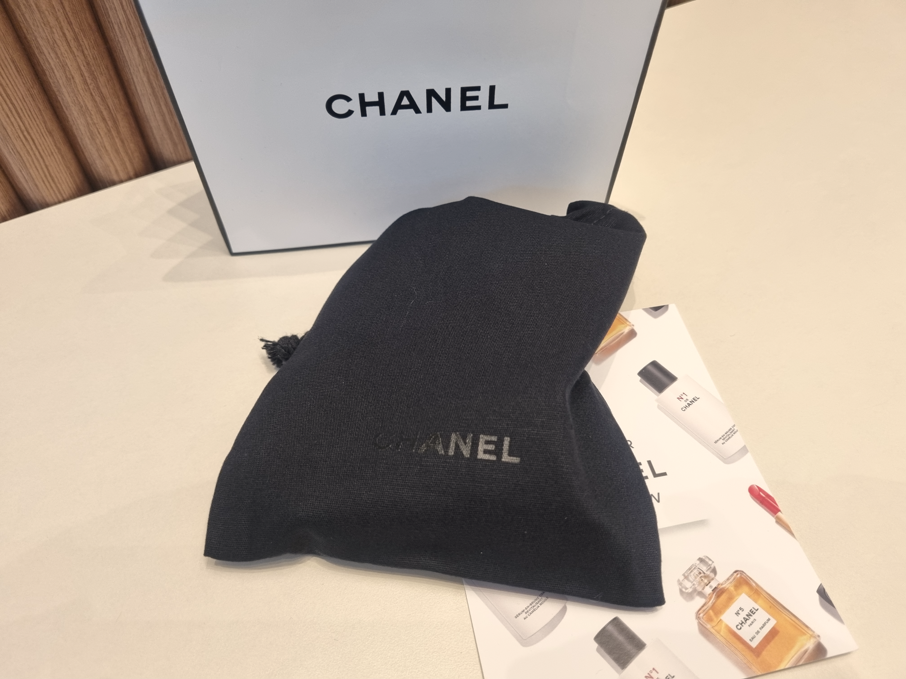 샤넬 레 베쥬 립밤 미디엄