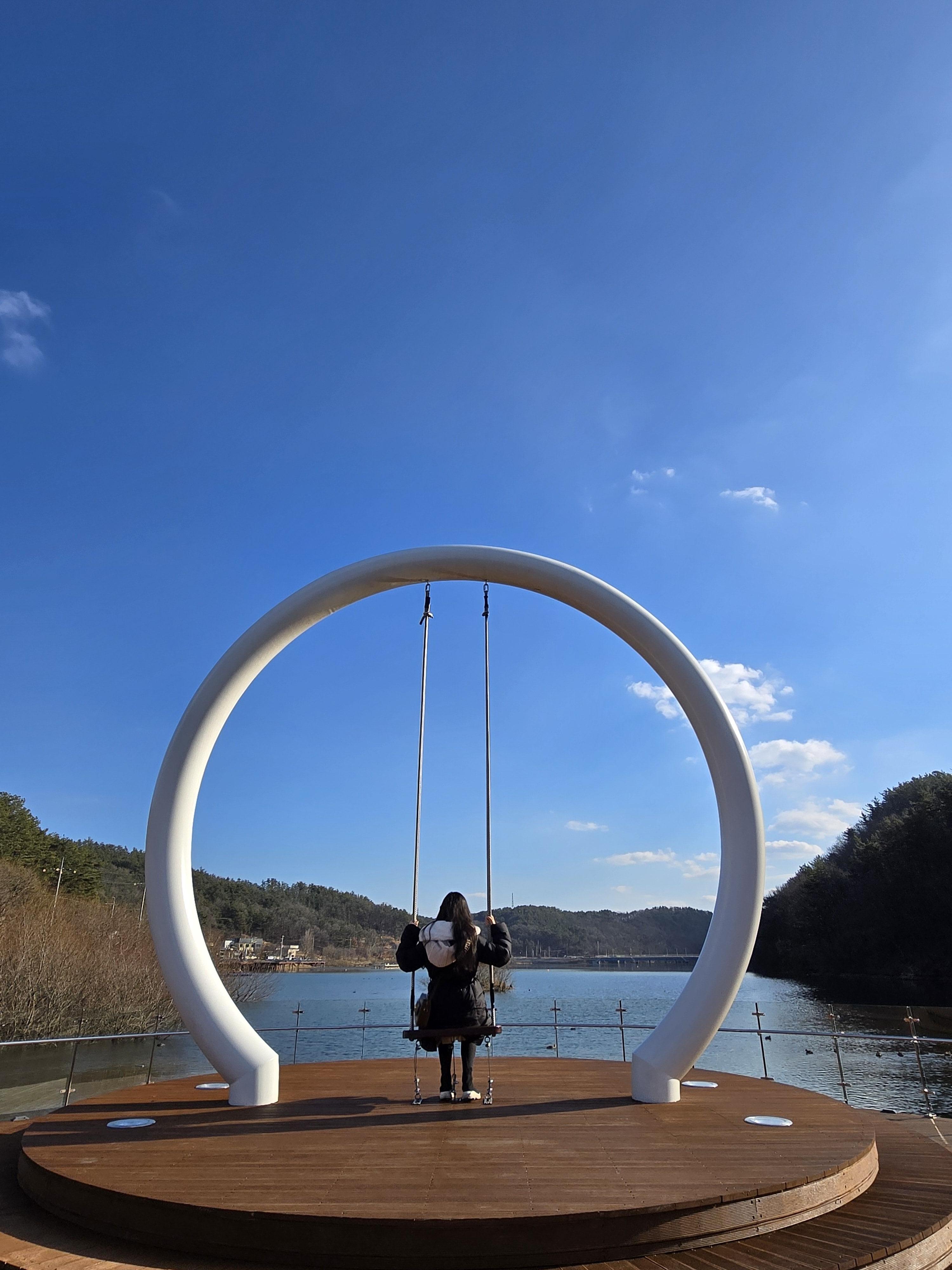 방동저수지 윤슬거리