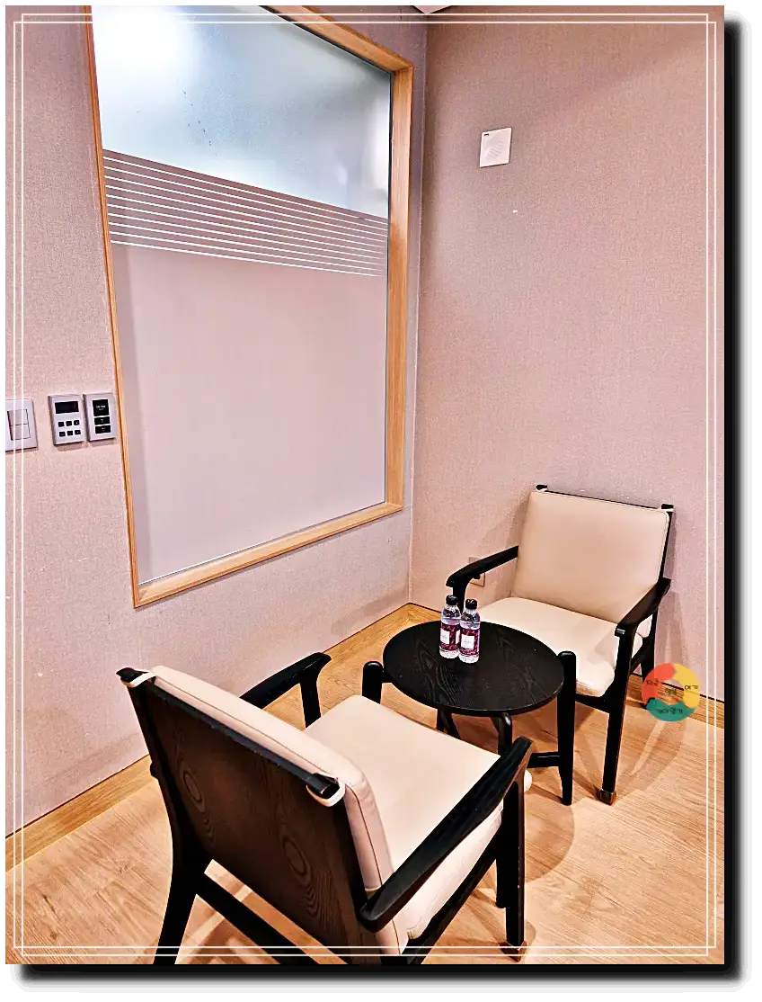 곤지암리조트_테이블-2인용-의자