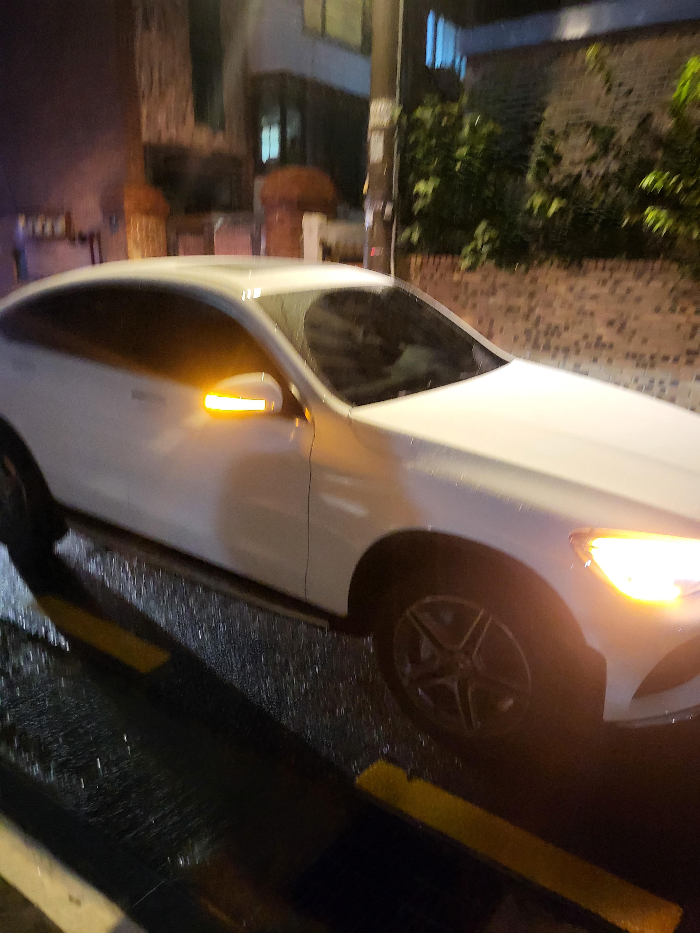 벤츠 GLC300E 쿠페