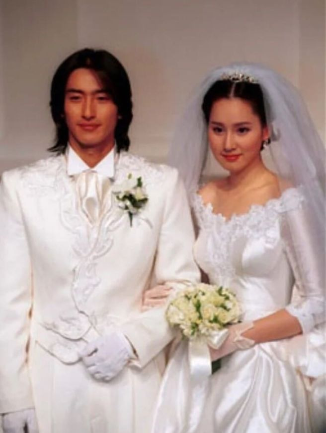 안정환, 안정환 유튜브, 안정환 기부, 안정환 4억 기부, 안정환 유튜브 수익, 안정환 나이, 안정환 프로필, 안정환 부인, 안정환 이혜원, 안정환 자녀, 안정환 딸, 안정환 아들, 안정환 리즈, 안정환 테리우스, 안정환 월드컵, 안정환 등번호, 안정환 해설, 안정환 근황, 안정환 MBTI, 안정환 가족