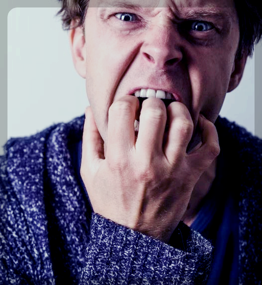 고통스러워 하는 남자