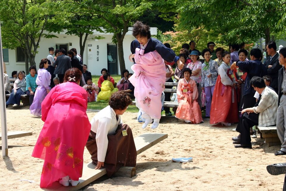 어린이를 위한 설날, 추석 명절 소개
