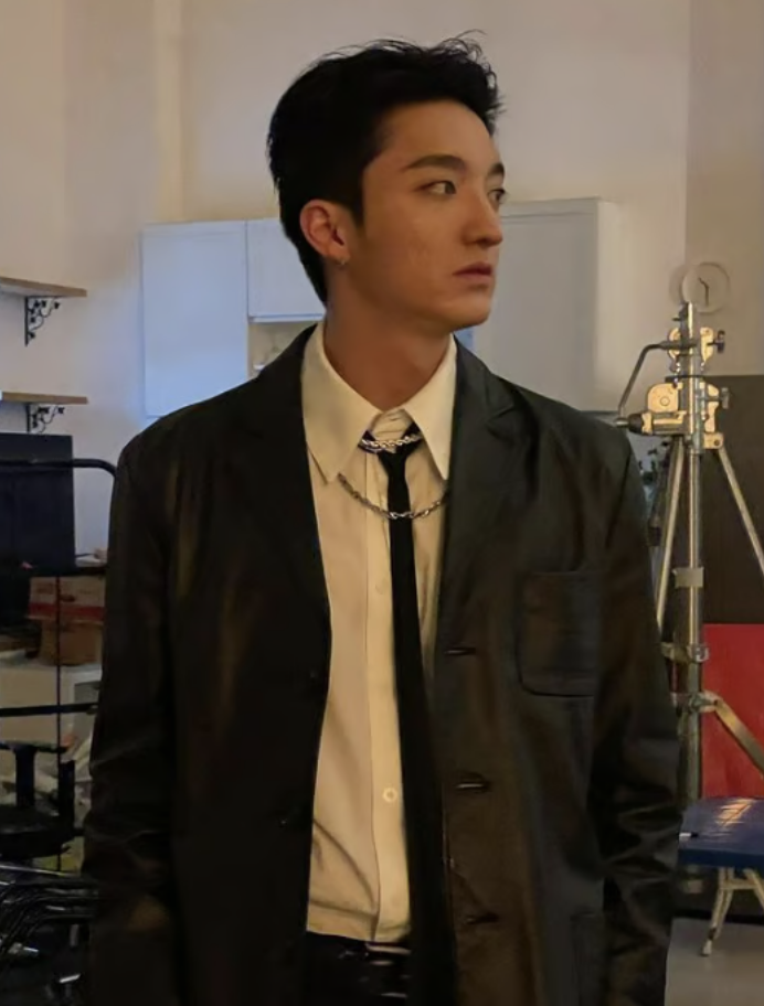 바타 최근 근황 사진 지예은과 열애 인정 후 관심 집중