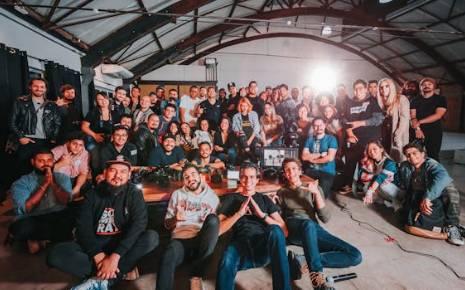 꿈에서 회사 동료와 싸웠다? 꿈해몽 꿈해석