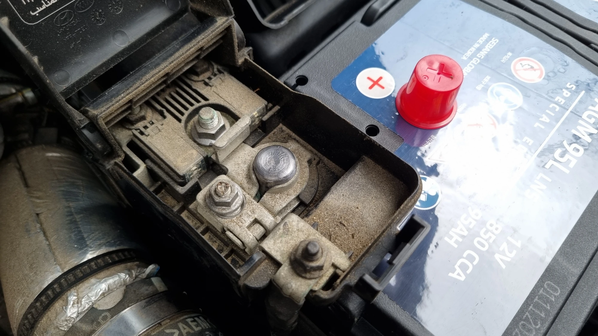 플러스 단자 터미널 끼운 모습