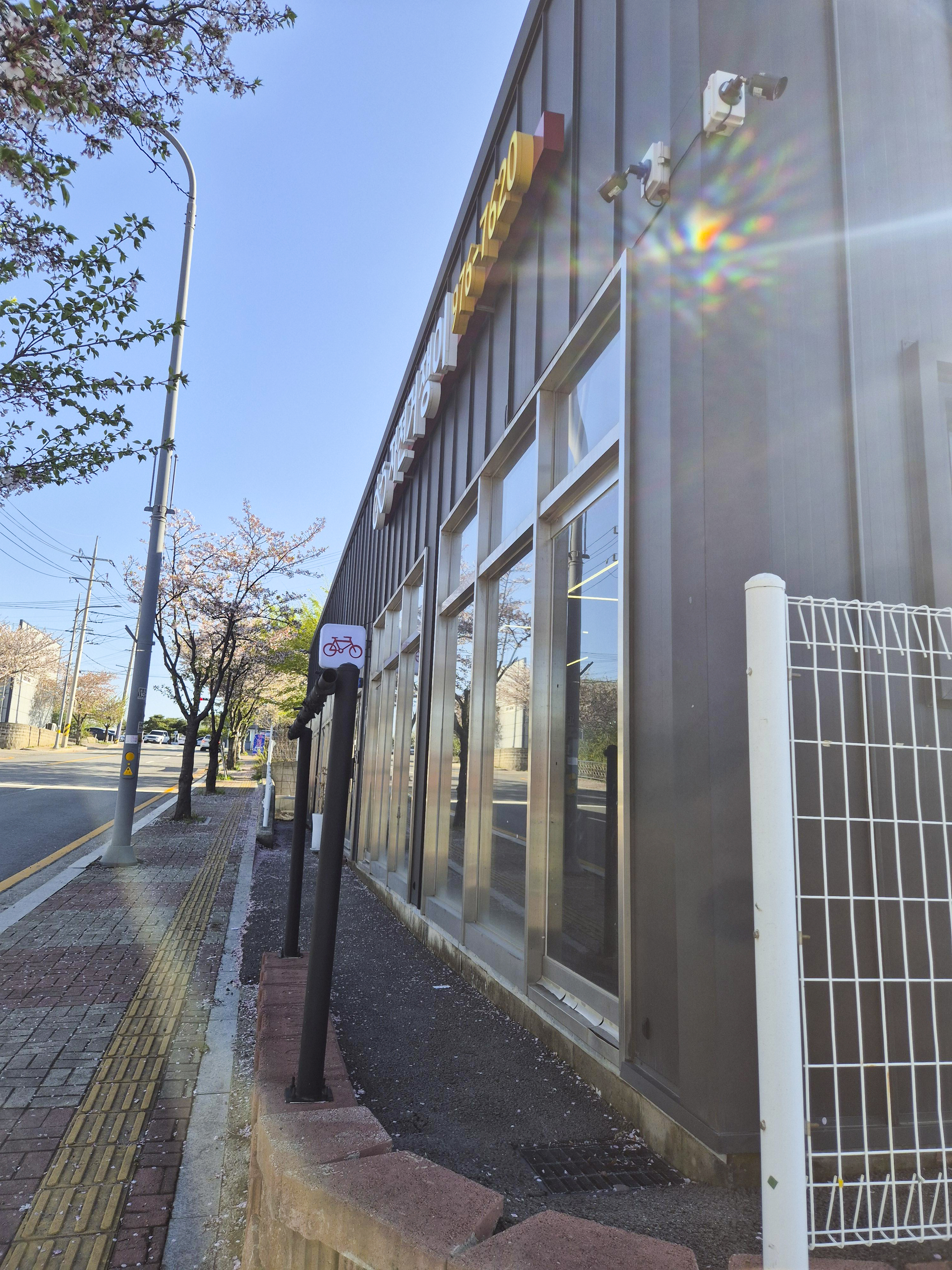 자전거 쟁이 측면