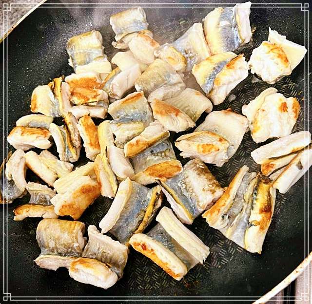 모닝와이드 3부 거제 장승포 봄철 원기 회복 무한리필 자연산 붕장어 구이 맛집