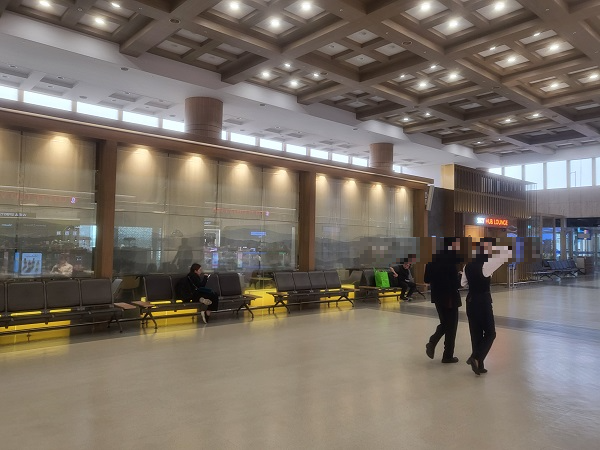 라운지 입구