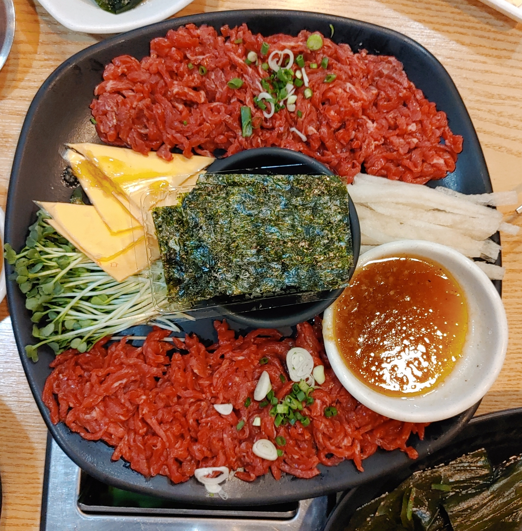 소담 육회 한접시