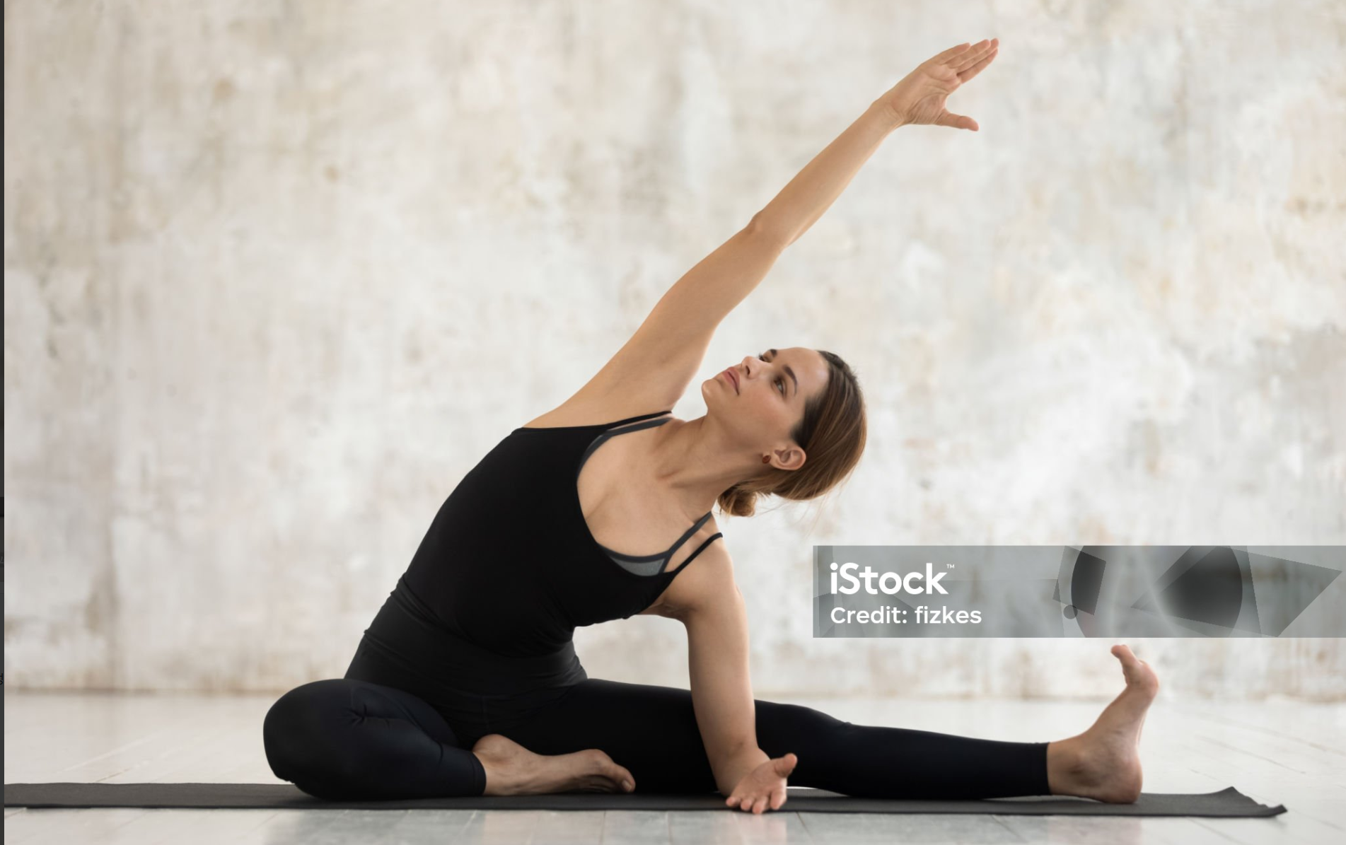 바닥에 앉아 햇살을 느끼며 숨 쉬기