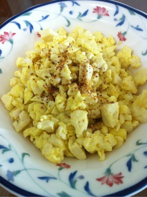 먹음직 스러운 두부 스크램블