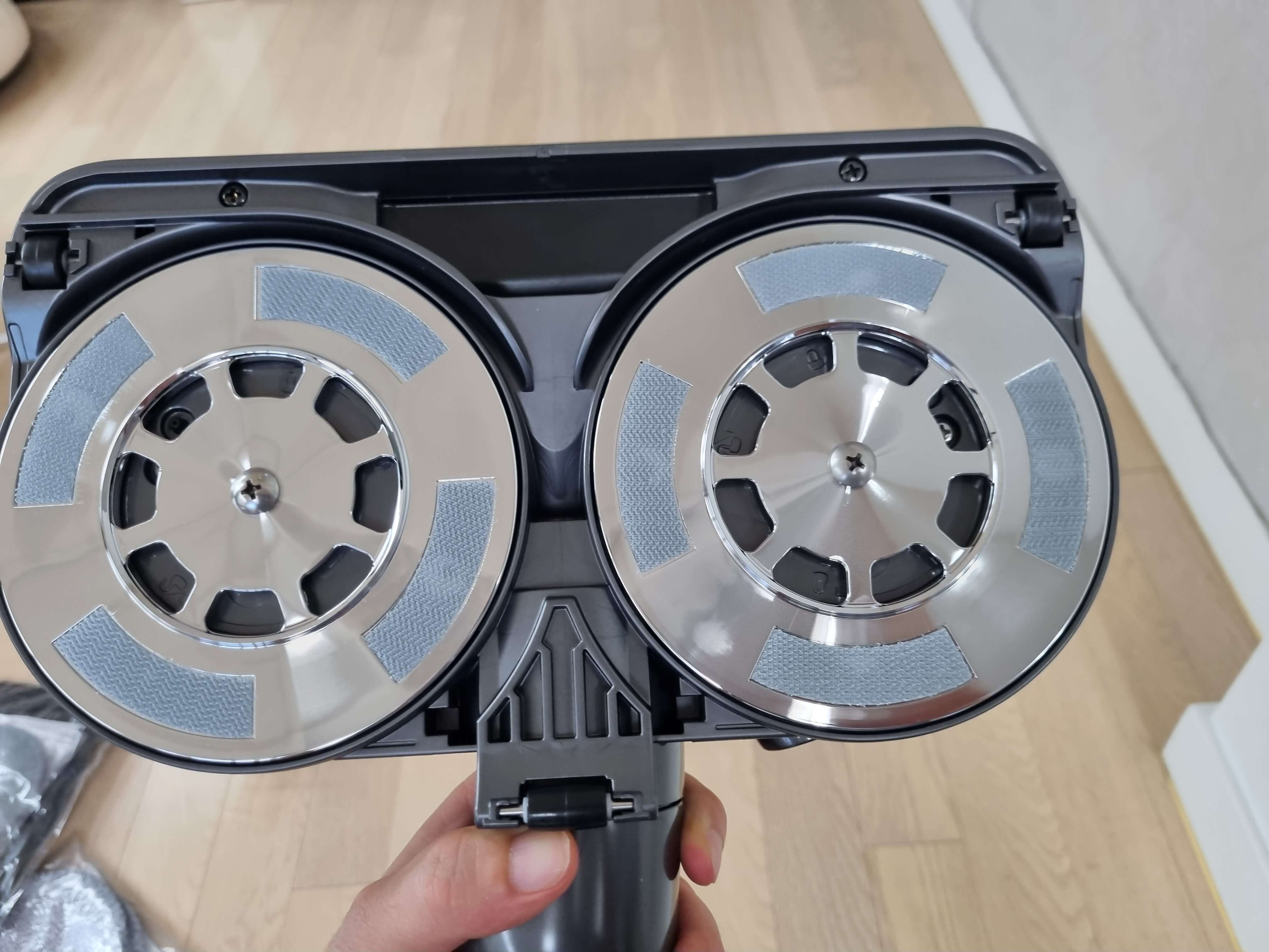 엘지-오브제-무선-청소기-모습