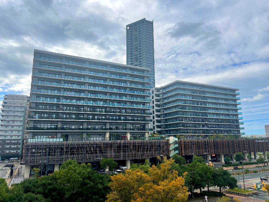 아일랜드시티 중앙공원 길거너편 커피한잔