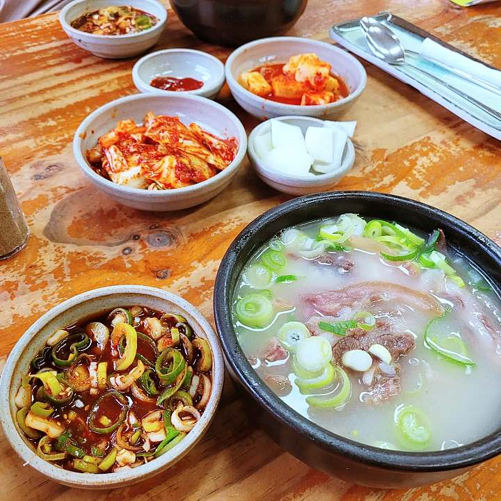 생방송오늘저녁 양평 두물머리 용문사 현지인들만 아는 찐 로컬 맛집 정육점 식당 돼지 주물럭 돼지육회 맛집 추천