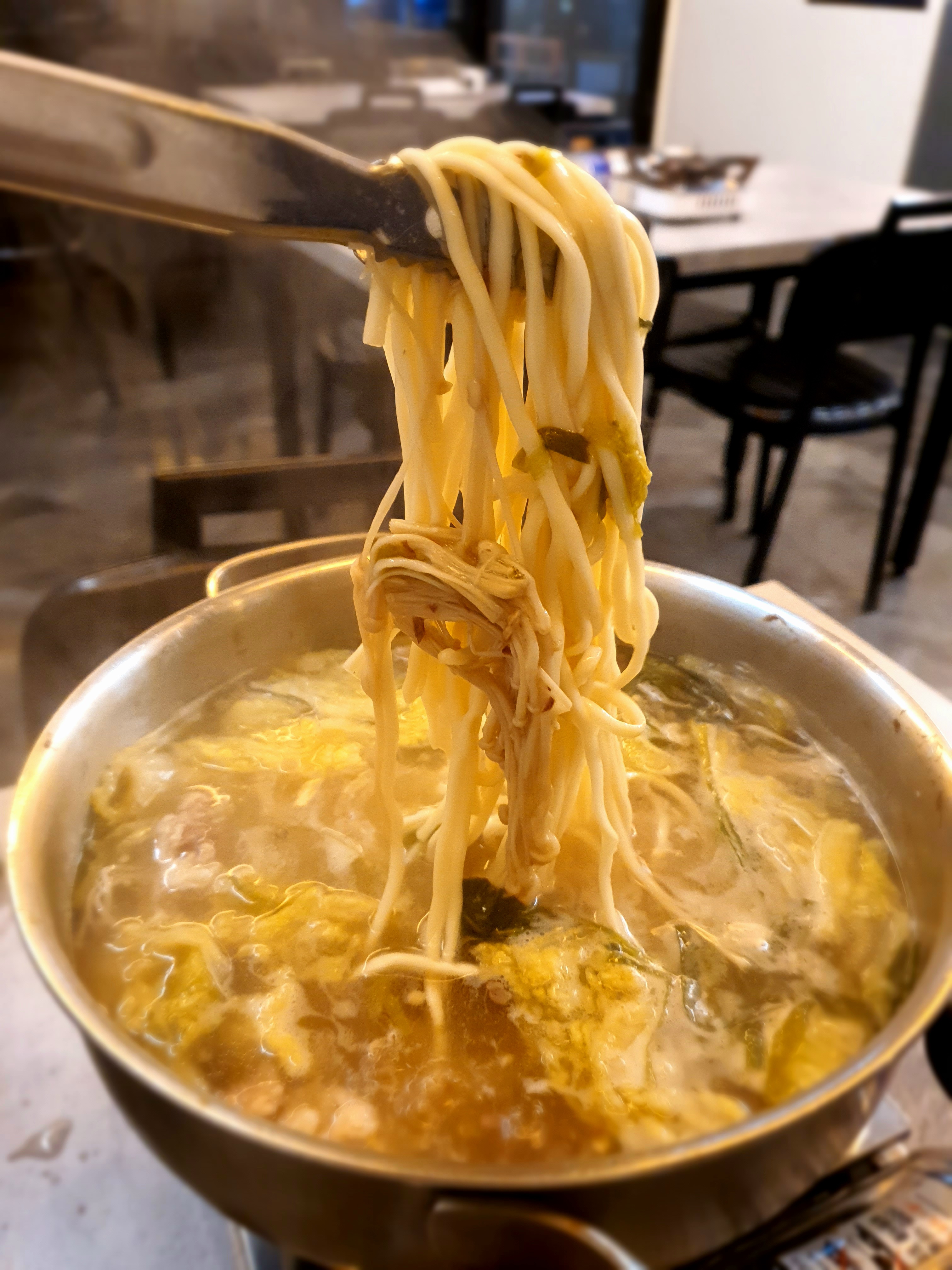 국수-사리를-추가했습니다.