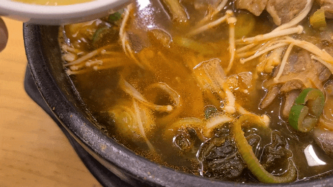 금바위-감자탕-뼈해장국-겨자-소스