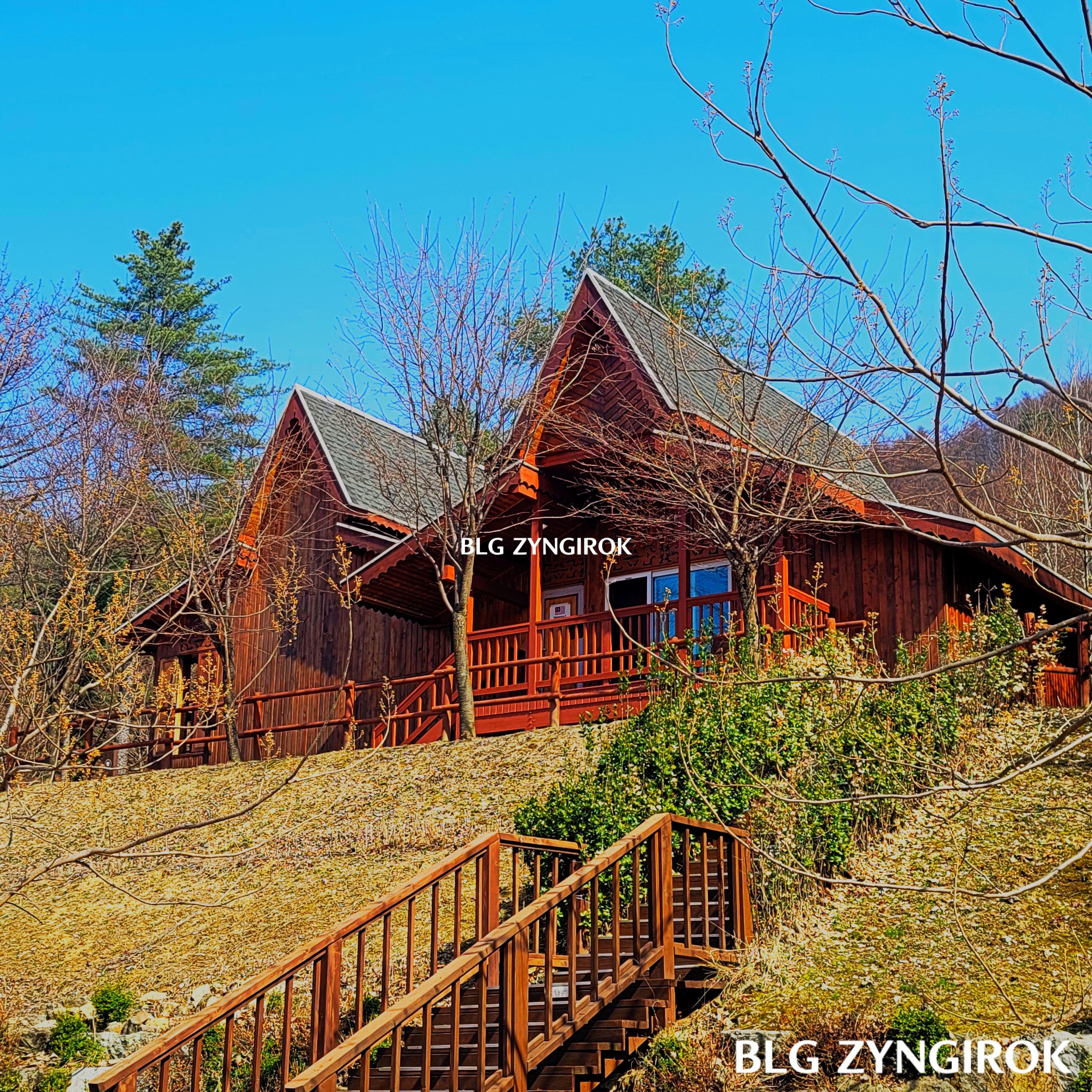 국립-아세안-휴양림-말레이시아-전통-가옥이다.