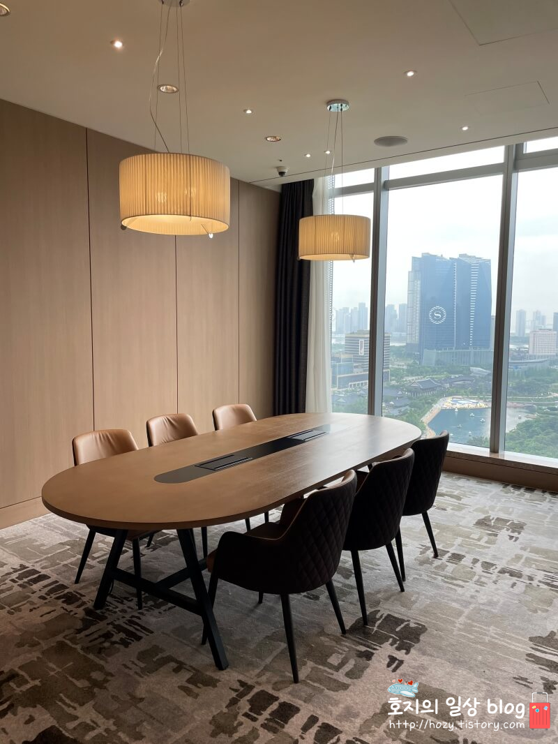 송도 쉐라톤 클럽라운지 내부 모습