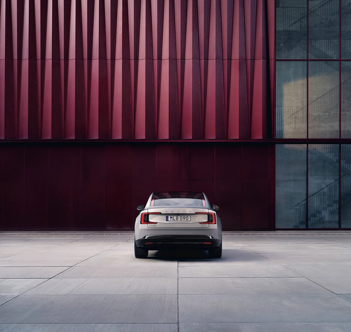 볼보 ES90 이미지