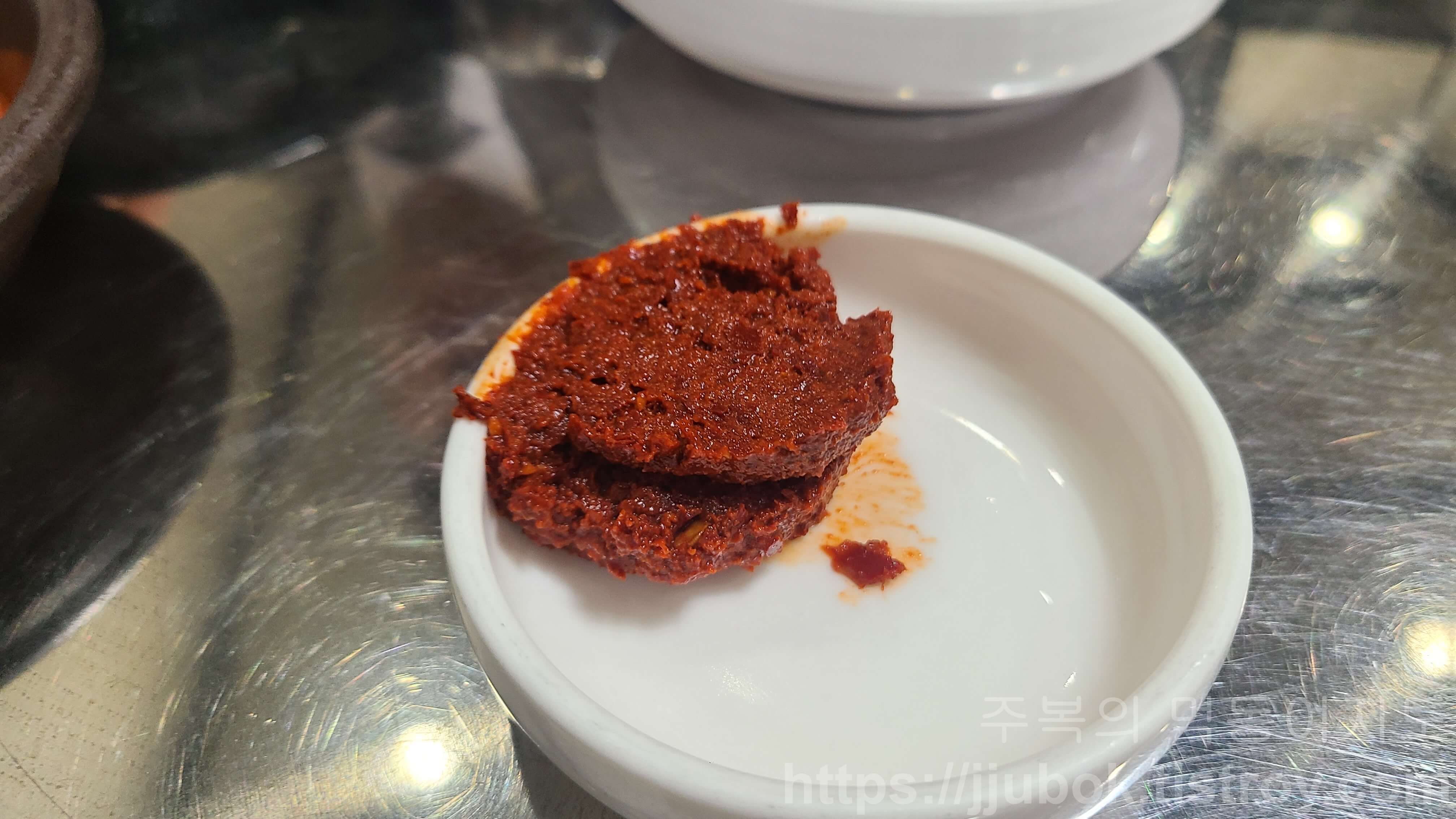 어리버리-소머리국밥-양념-다대기