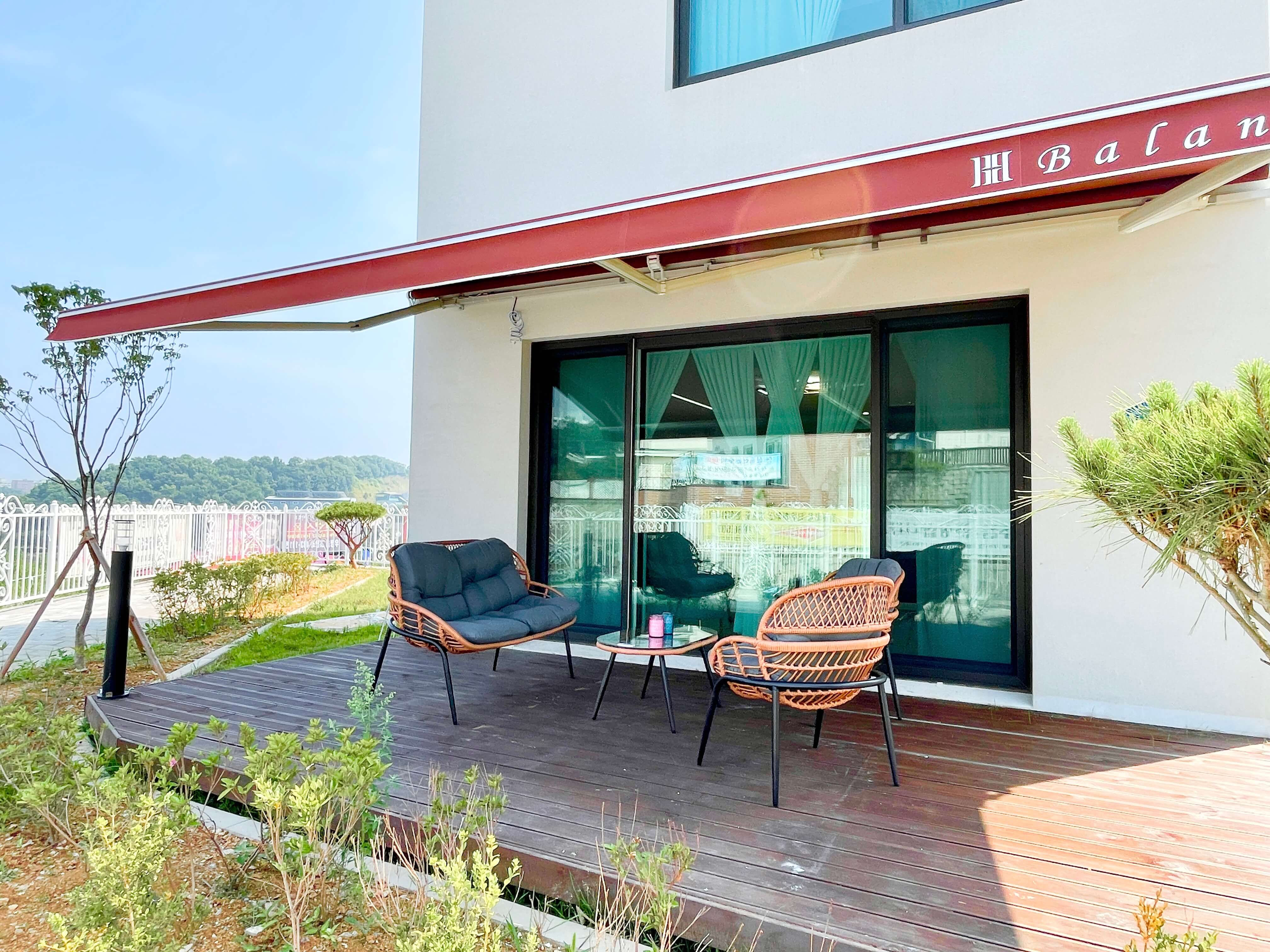 밸런시움타운하우스 입구