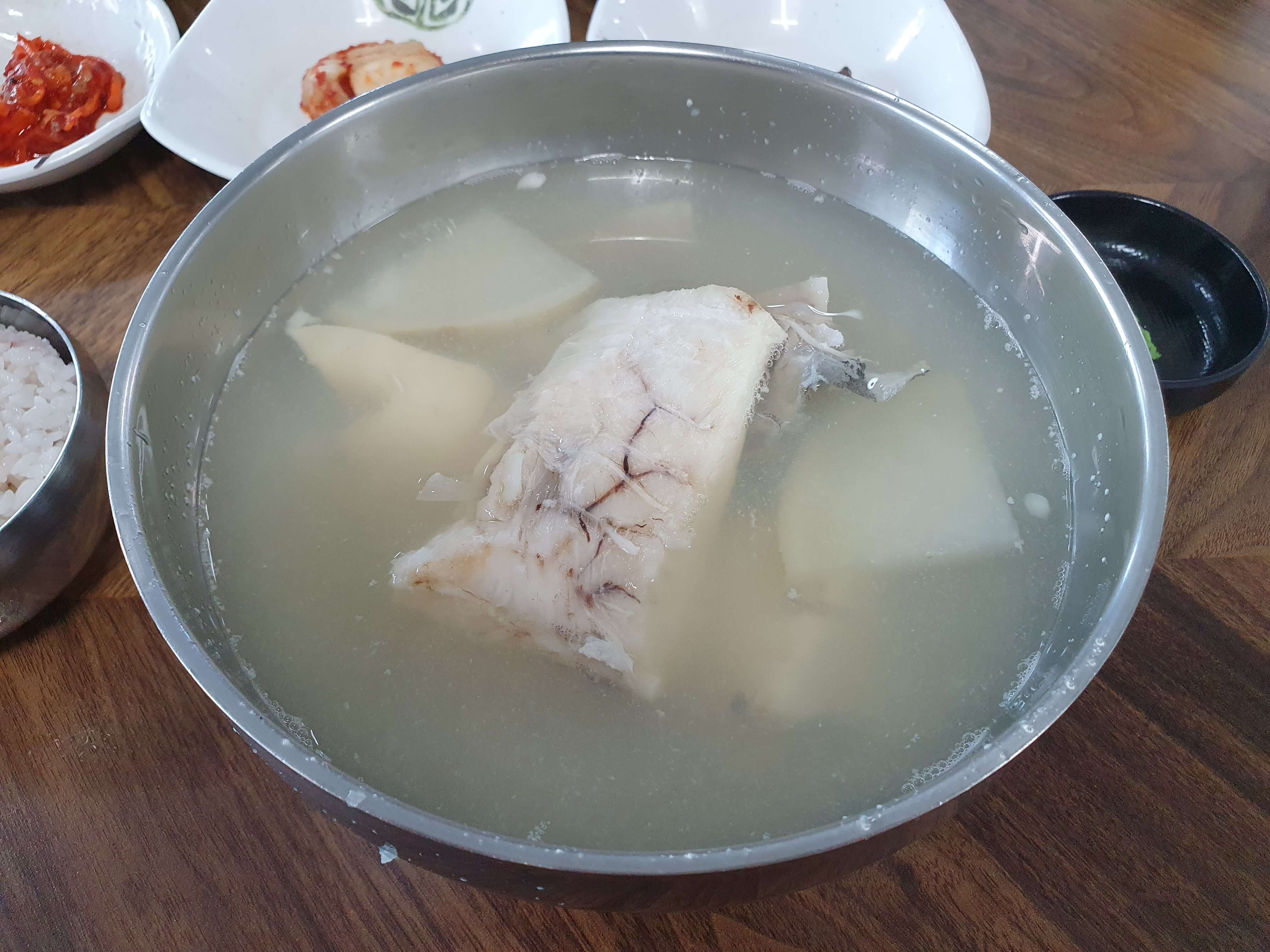 시원한 국물이 일품인 대구탕지리(맑은탕)