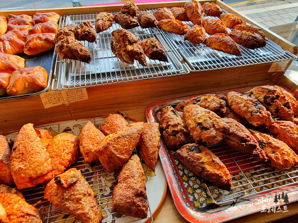 부암 스코프 빵